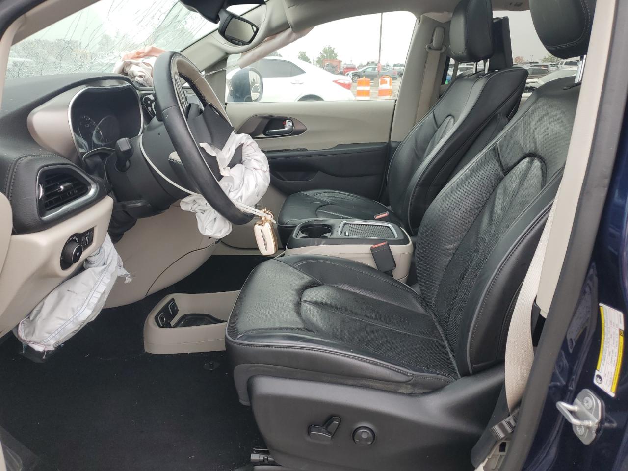 2018 Chrysler Pacifica Limited VIN: 2C4RC1GG9JR258130 Lot: 83788025