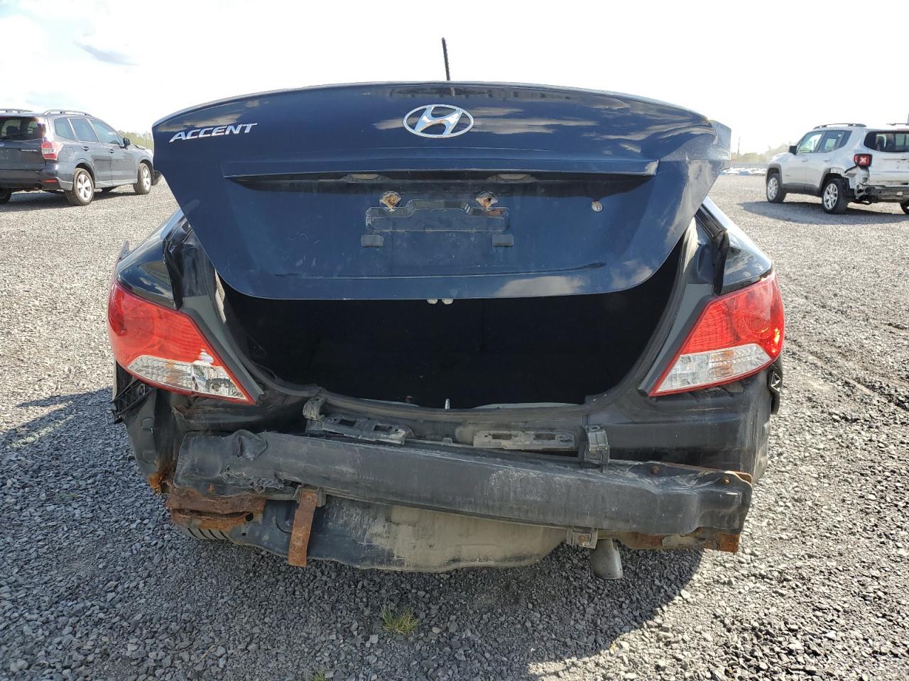 2014 Hyundai Accent Gls VIN: KMHCU4AE0EU631037 Lot: 71588985