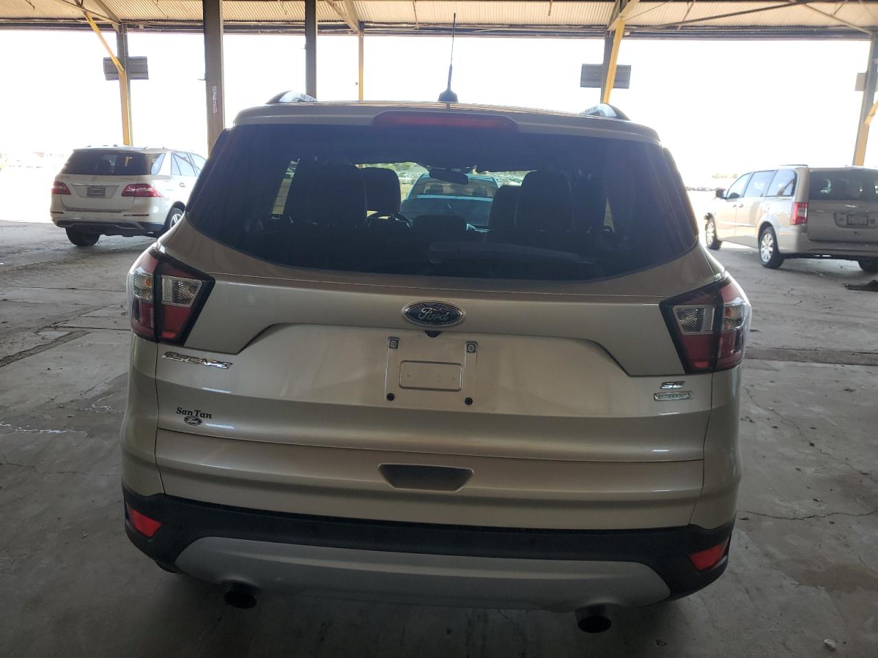 2017 Ford Escape Se VIN: 1FMCU0G95HUC88233 Lot: 82076645