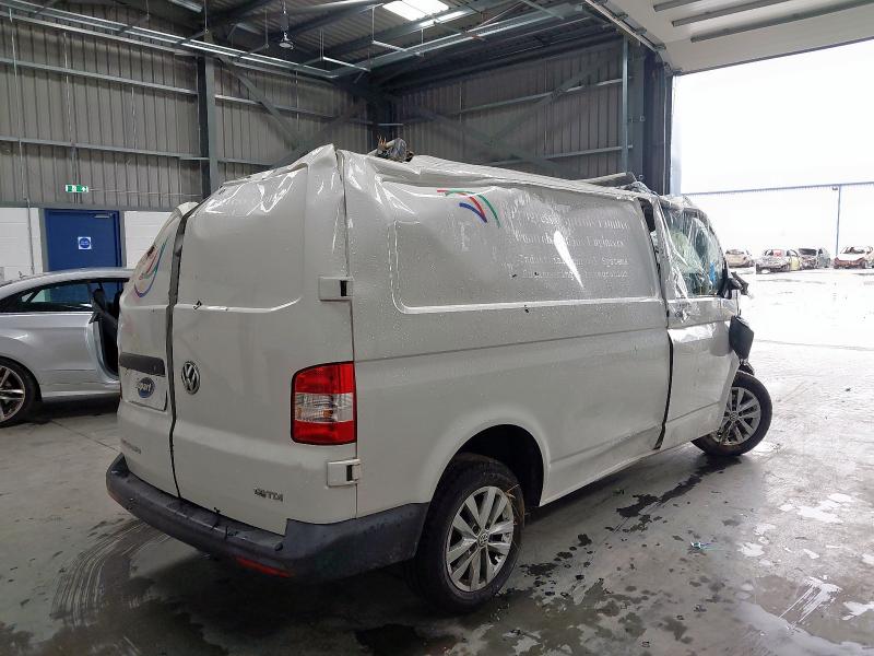 2015 VOLKSWAGEN TRANSPORTER STARTLINE