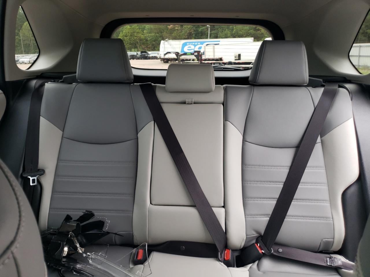 2025 Toyota Rav4 Xle Premium VIN: JTMB6RFV4SD165897 Lot: 84710485