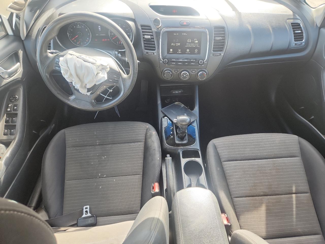 2018 Kia Forte Lx VIN: 3KPFL4A78JE198923 Lot: 81585085