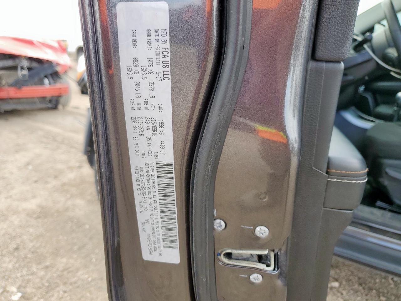 2017 Jeep Compass Sport VIN: 3C4NJCABXHT643443 Lot: 83998585