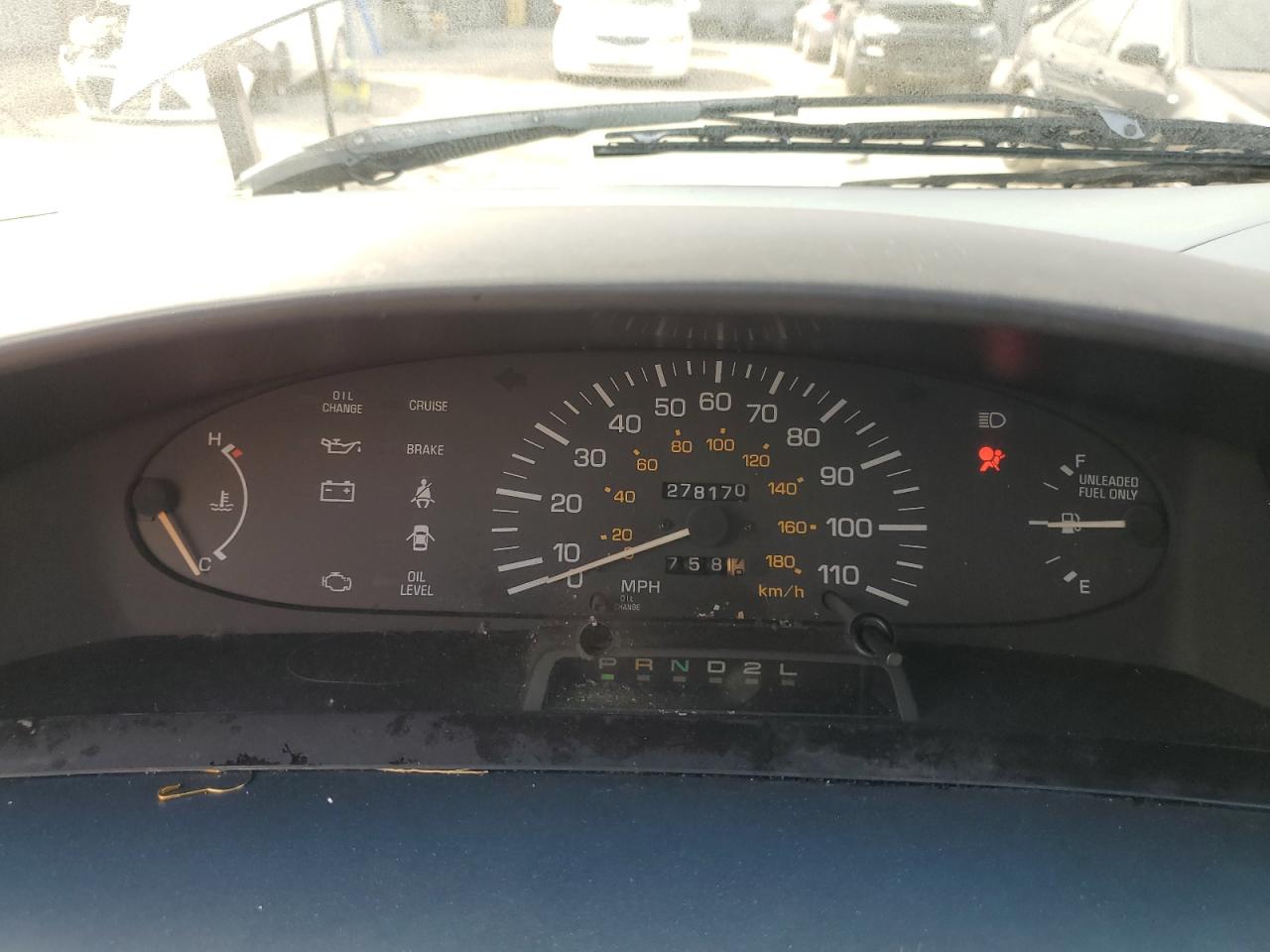 1992 Toyota Previa Dlx VIN: JT3AC11R8N1049208 Lot: 80742945