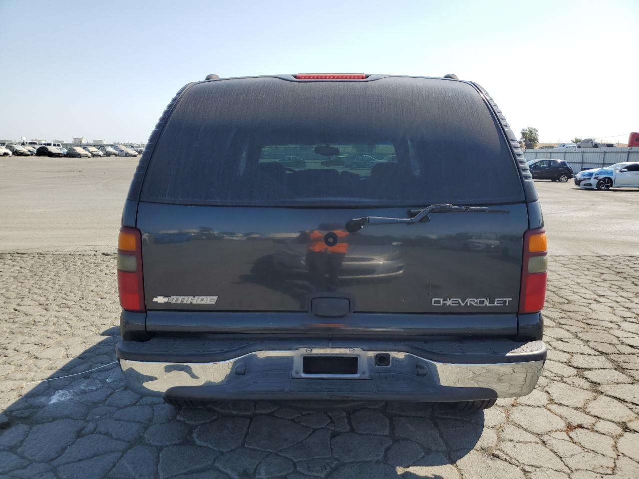 2003 Chevrolet Tahoe C1500 VIN: 1GNEC13V53J273032 Lot: 71504175