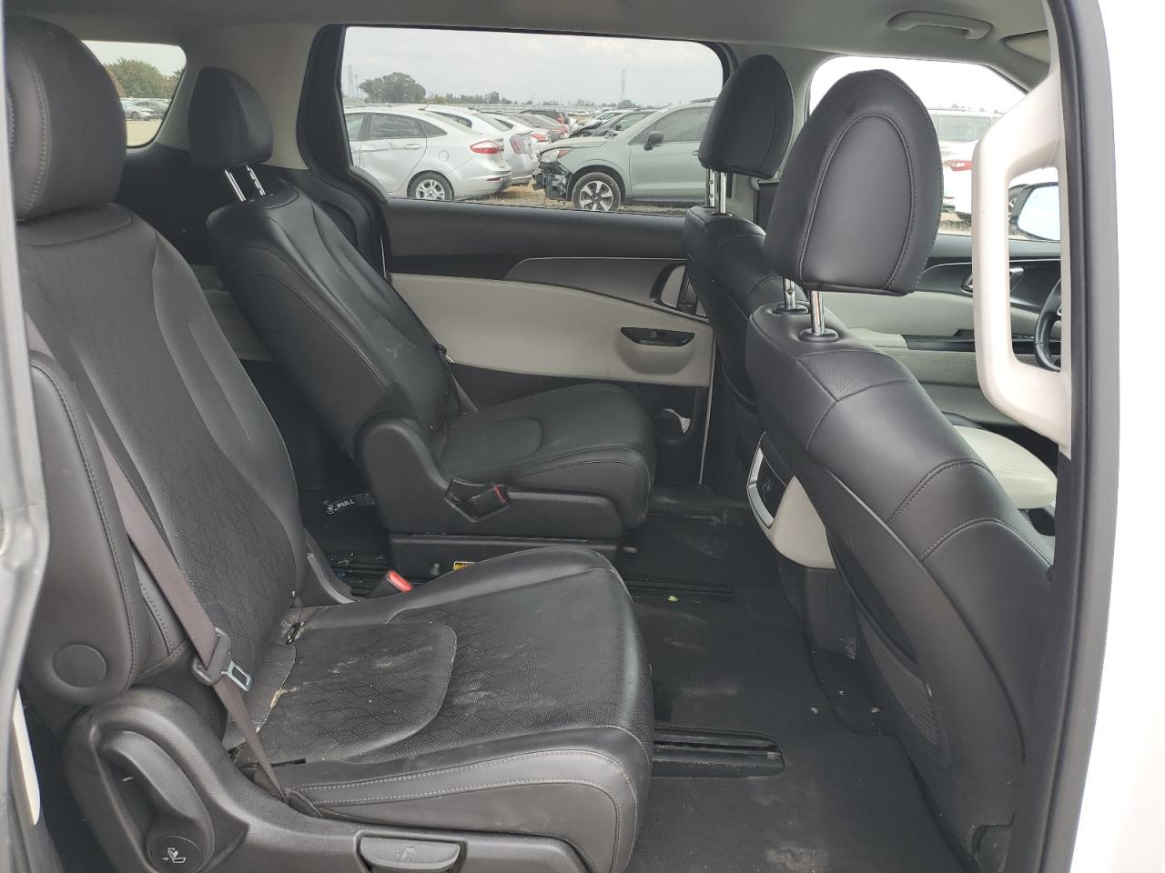 2023 Kia Carnival Lx VIN: KNDNB4H35P6238018 Lot: 81439685