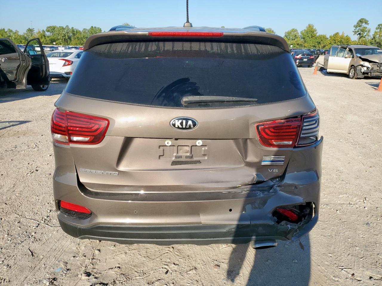 2019 Kia Sorento Lx VIN: 5XYPG4A5XKG608035 Lot: 84196075