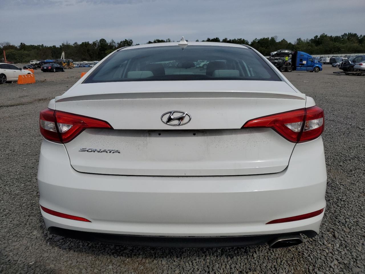 2015 Hyundai Sonata Se VIN: 5NPE24AF2FH030980 Lot: 80681795