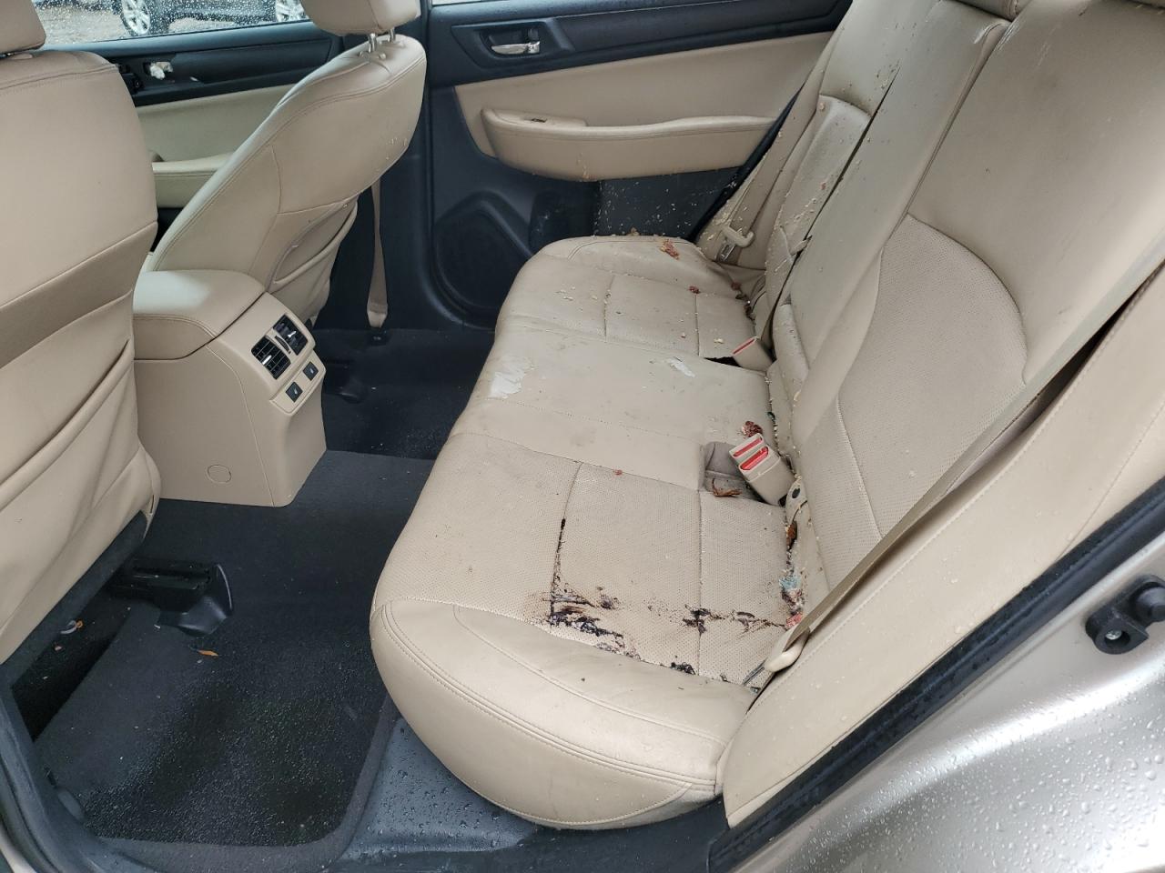 2015 Subaru Legacy 2.5I Limited VIN: 4S3BNAJ61F3063053 Lot: 81806935