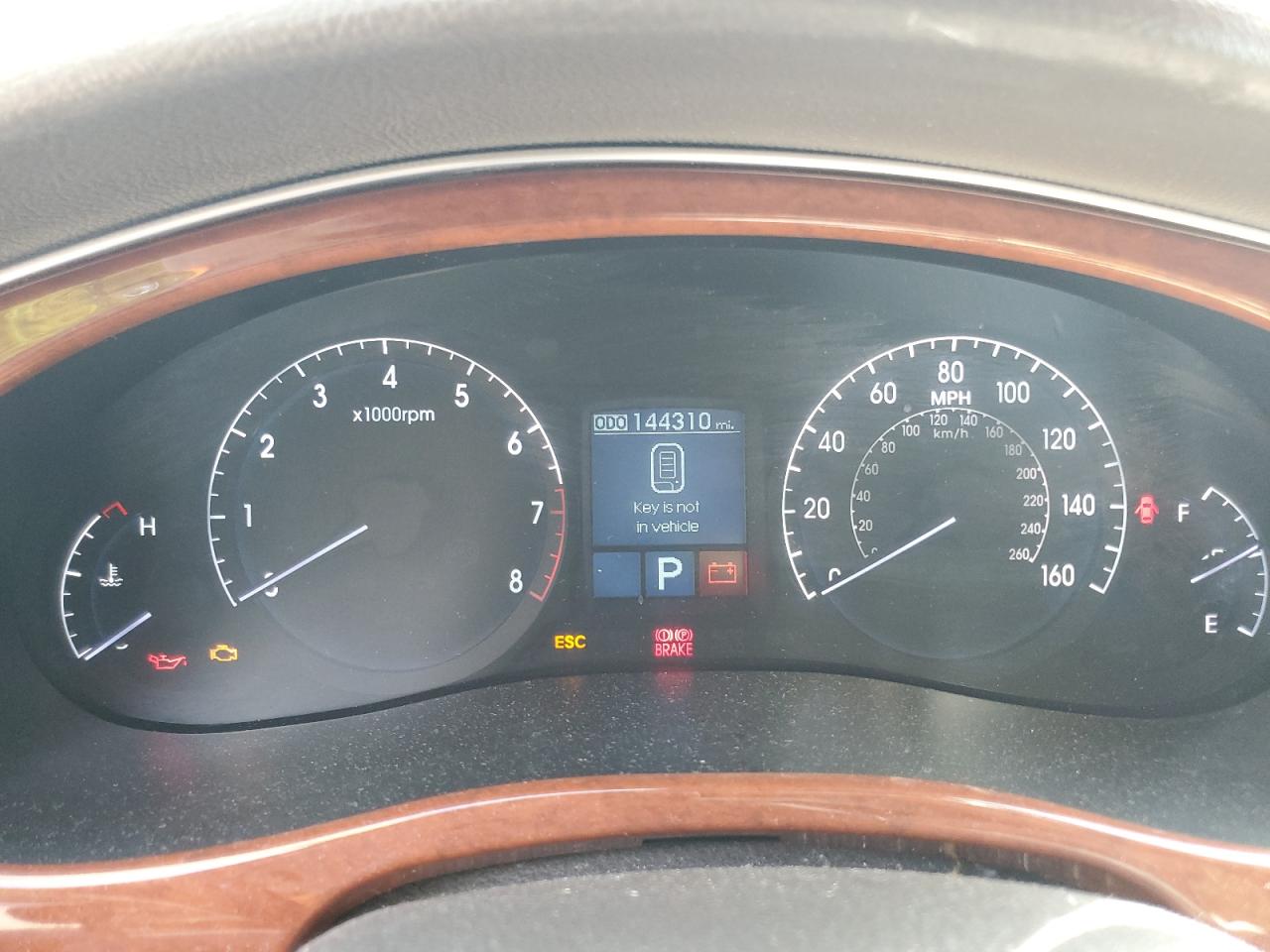 2012 Hyundai Genesis 3.8L VIN: KMHGC4DD3CU174499 Lot: 70591945