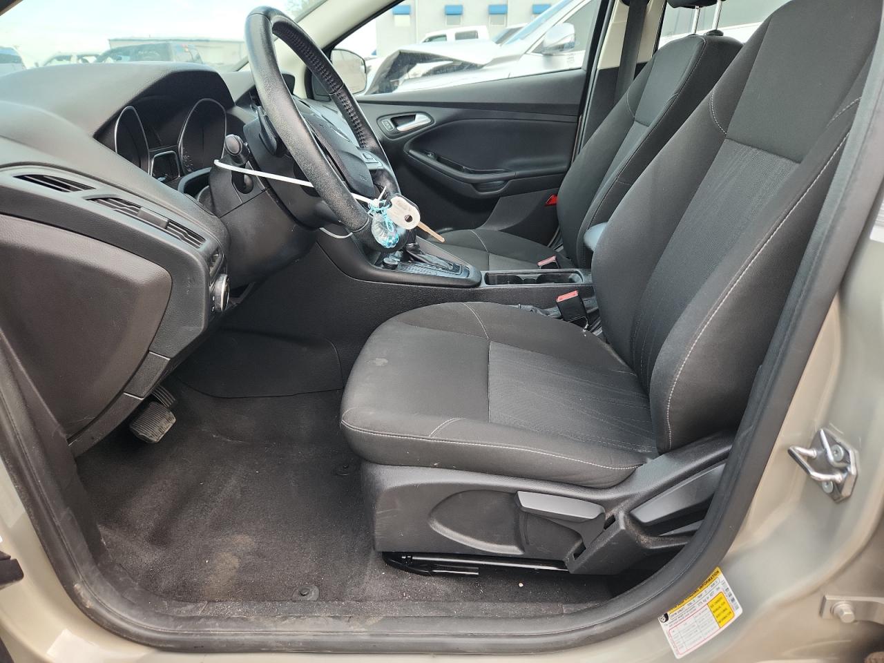 2015 Ford Focus Se VIN: 1FADP3F27FL220563 Lot: 81447345