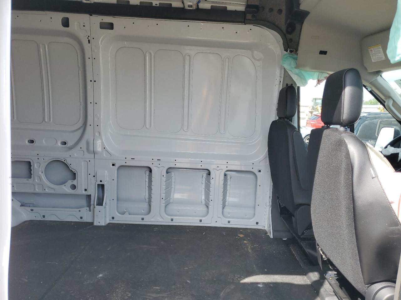 2024 Ford Transit T-250 VIN: 1FTBR1C82RKB07932 Lot: 71633545