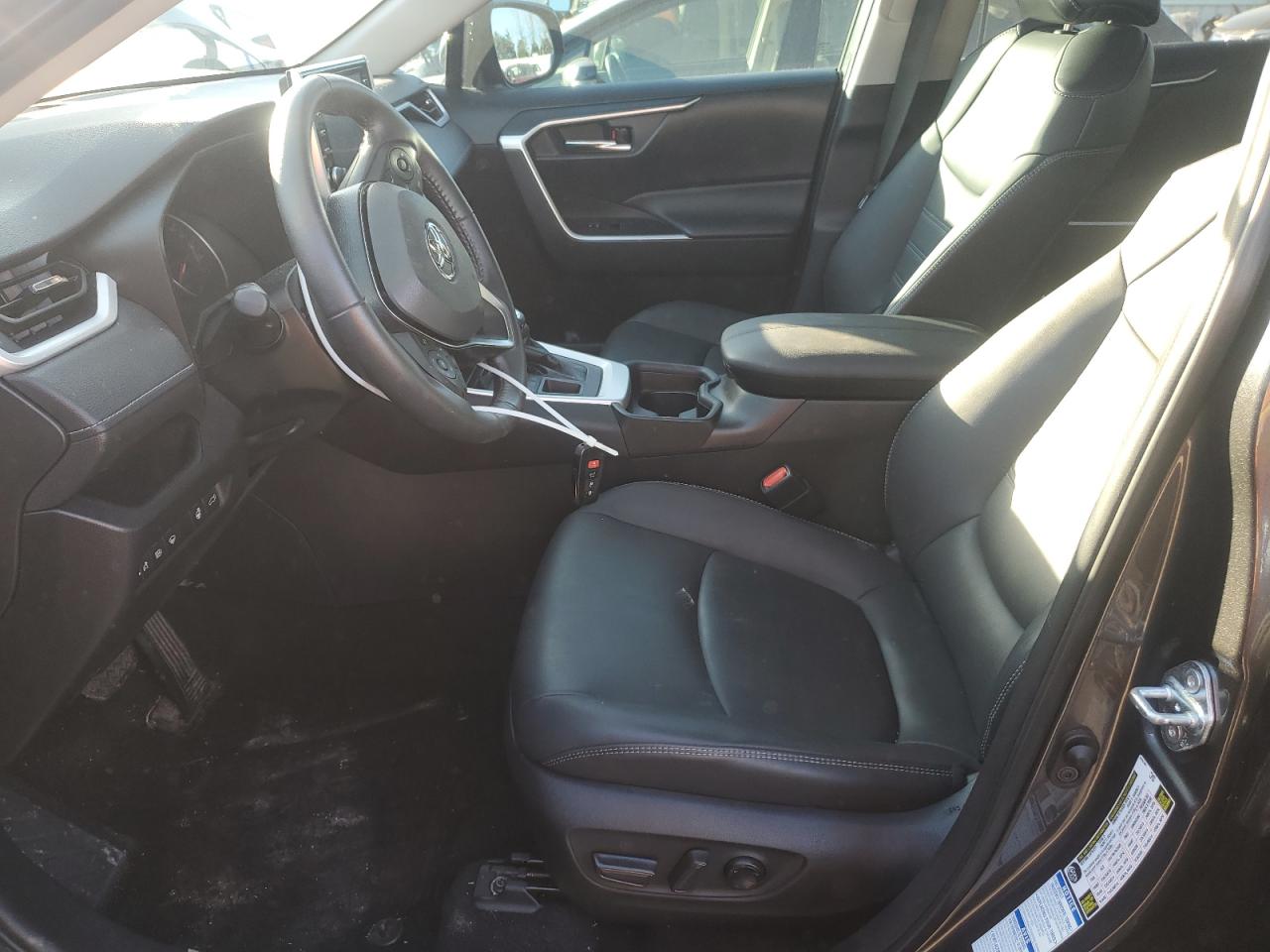 2021 Toyota Rav4 Xle VIN: 2T3R1RFV3MC245728 Lot: 80469205