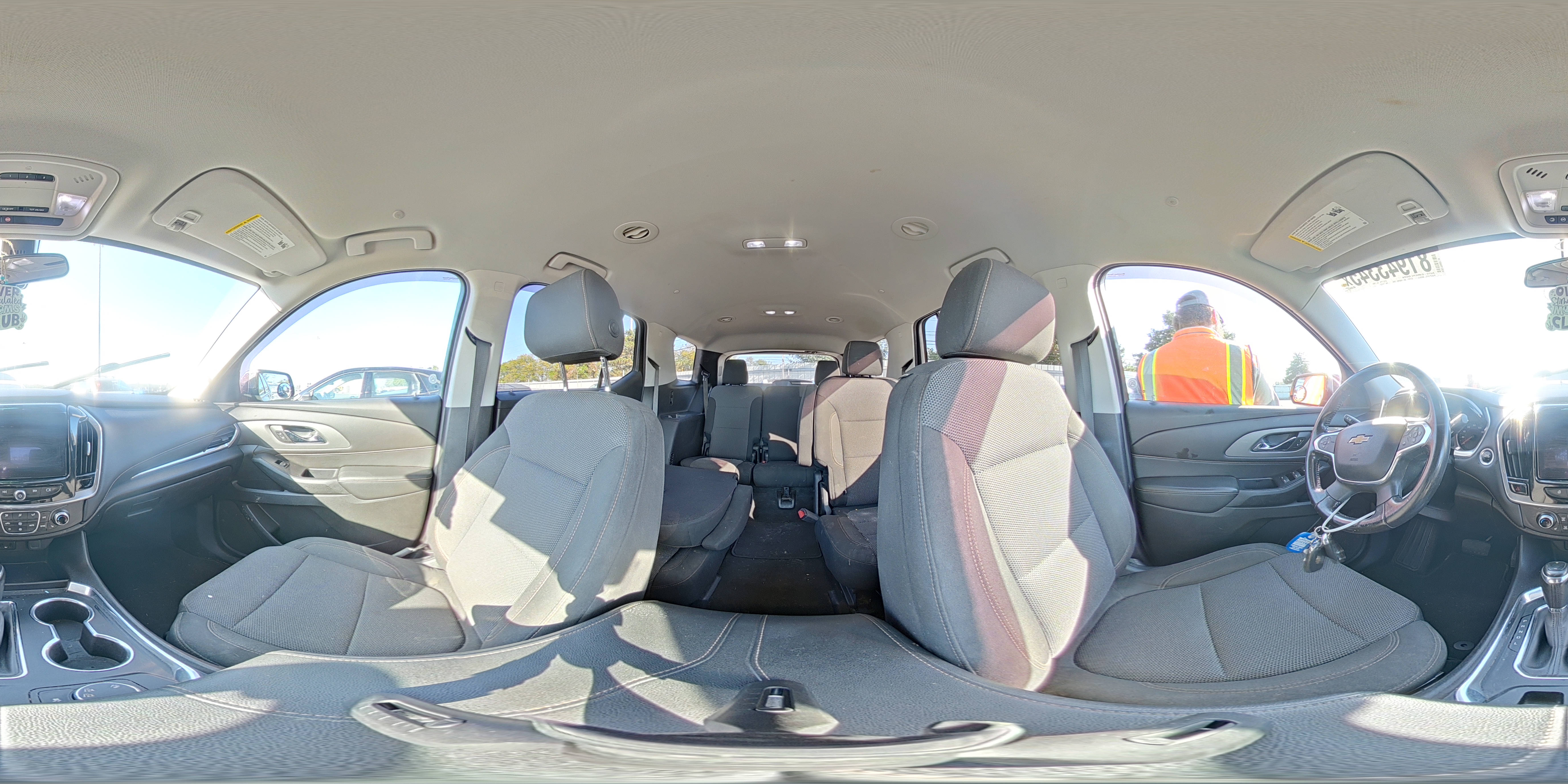 2019 Chevrolet Traverse Lt VIN: 1GNEVGKW0KJ114229 Lot: 81943345