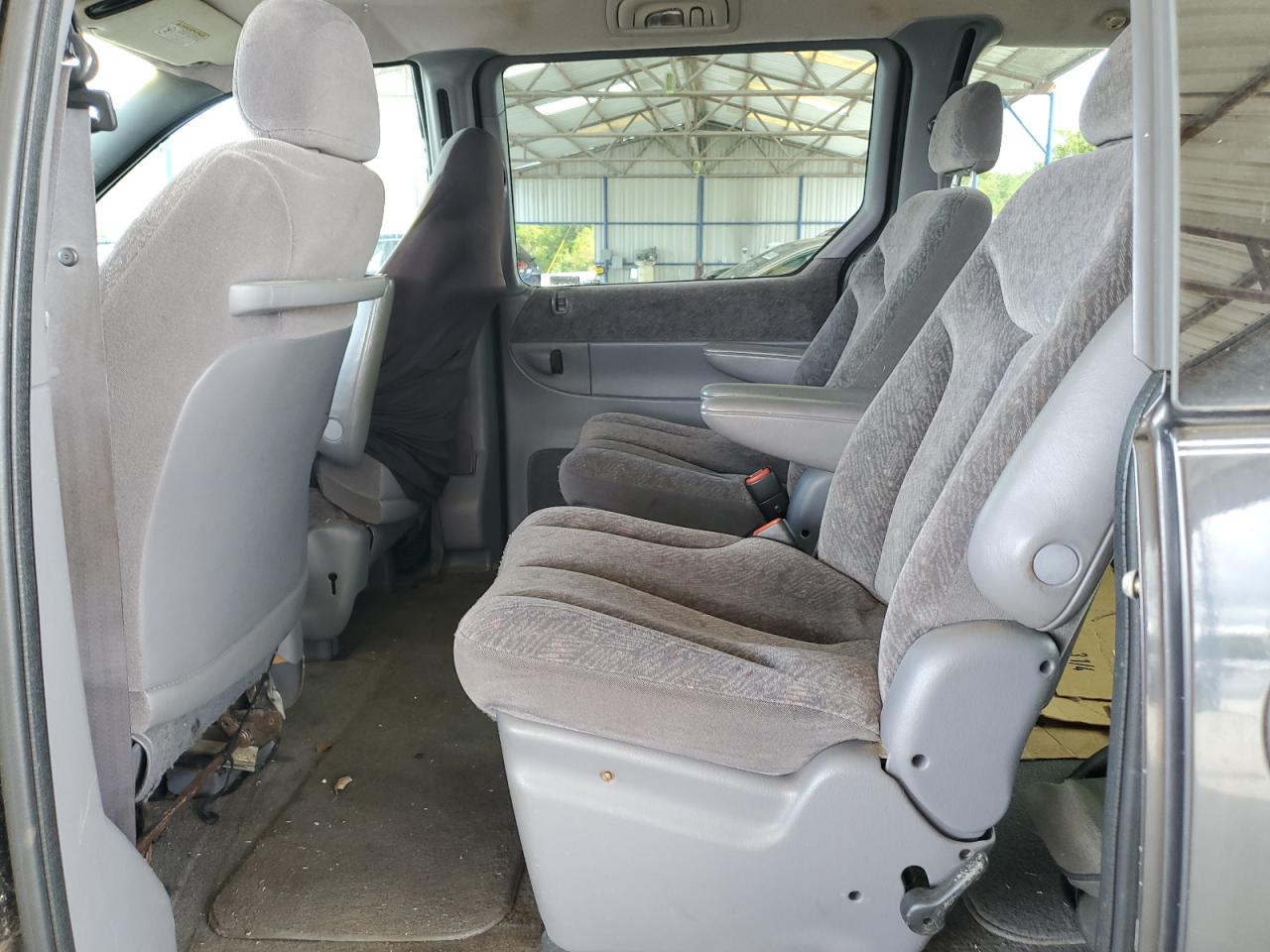 2000 Chrysler Town & Country Lx VIN: 1C4GP44G5YB587143 Lot: 81760505