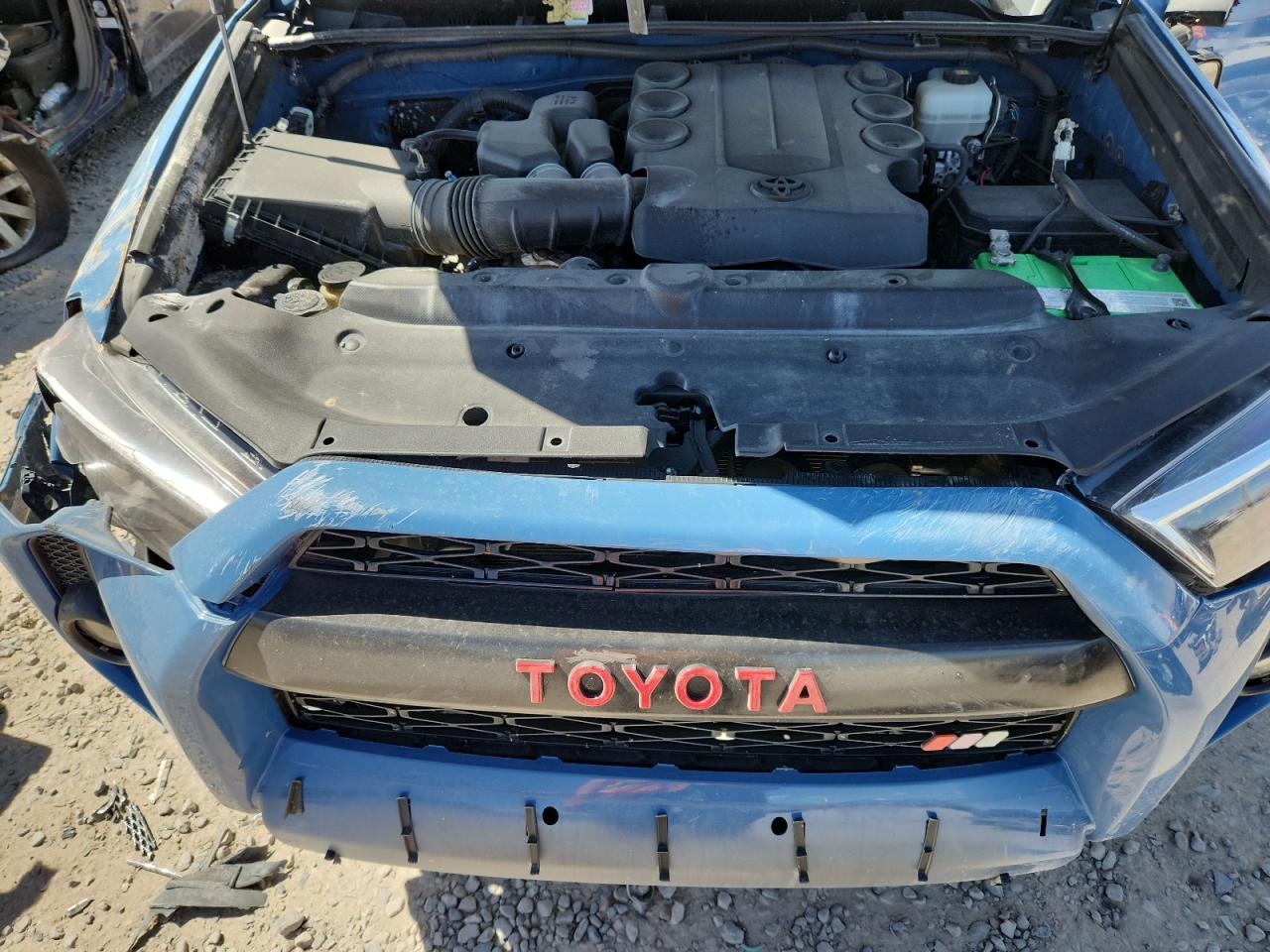 2018 Toyota 4Runner Sr5/Sr5 Premium VIN: JTEBU5JR5J5602481 Lot: 70940085