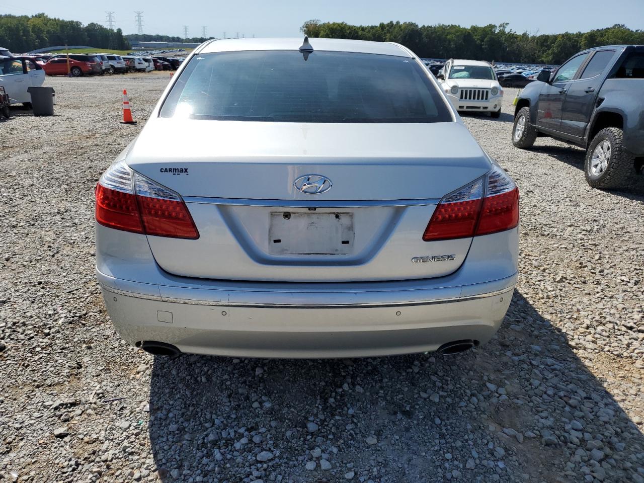 2011 Hyundai Genesis 3.8L VIN: KMHGC4DE6BU122453 Lot: 71179105