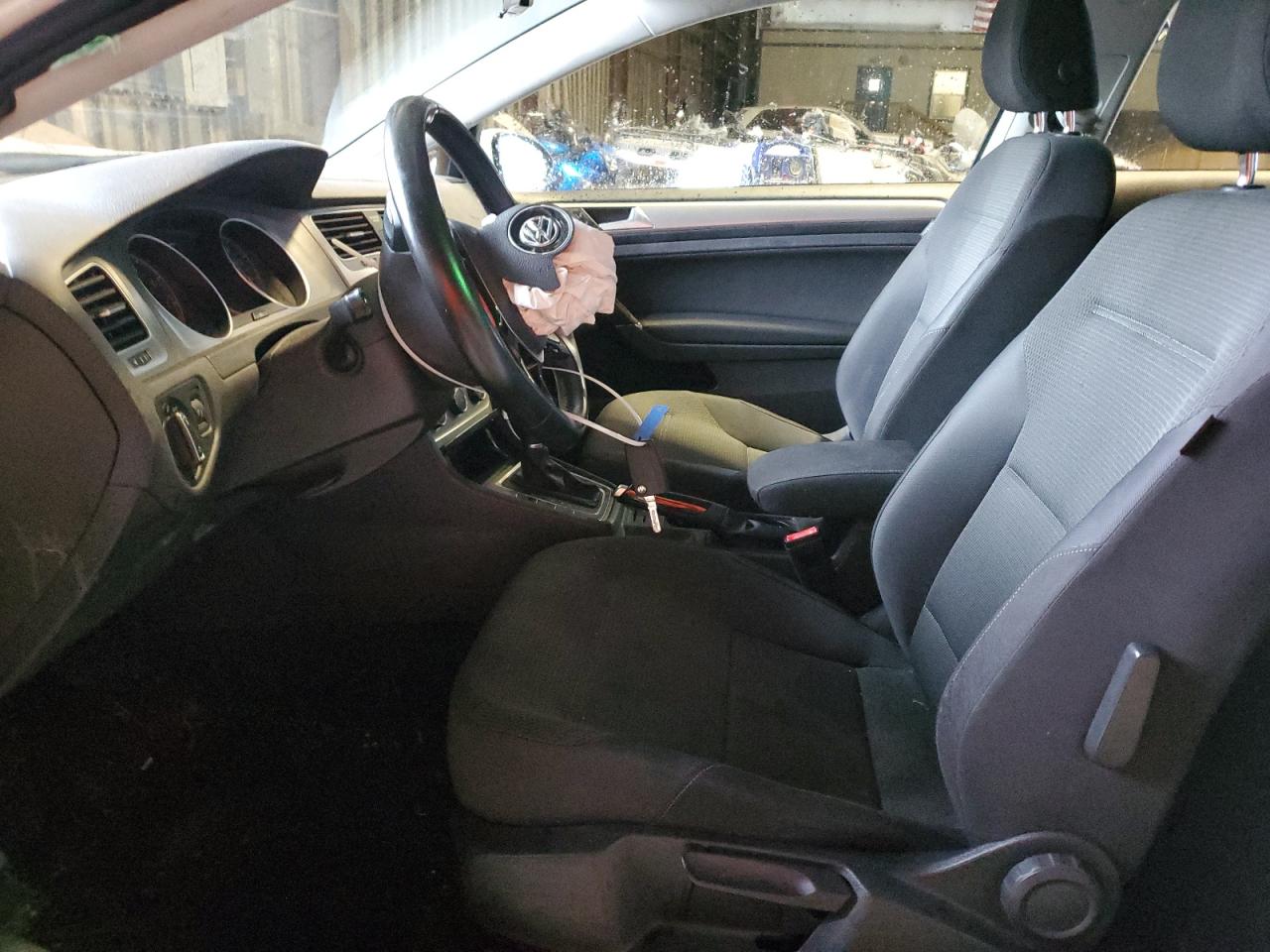 2016 Volkswagen Golf Base / S VIN: 3VW917AU3GM009018 Lot: 81281805