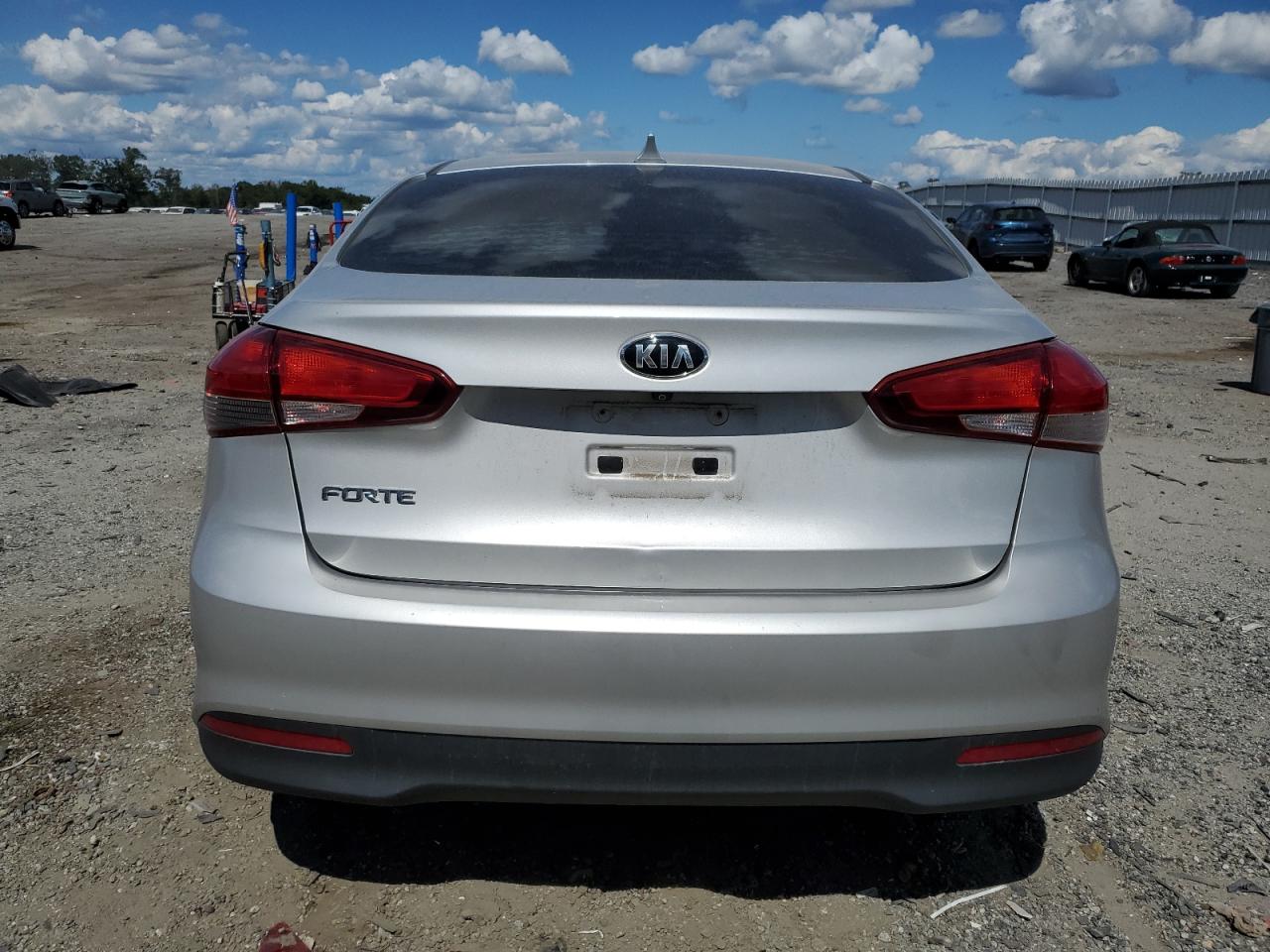 2017 Kia Forte Lx VIN: 3KPFL4A79HE058308 Lot: 70982715