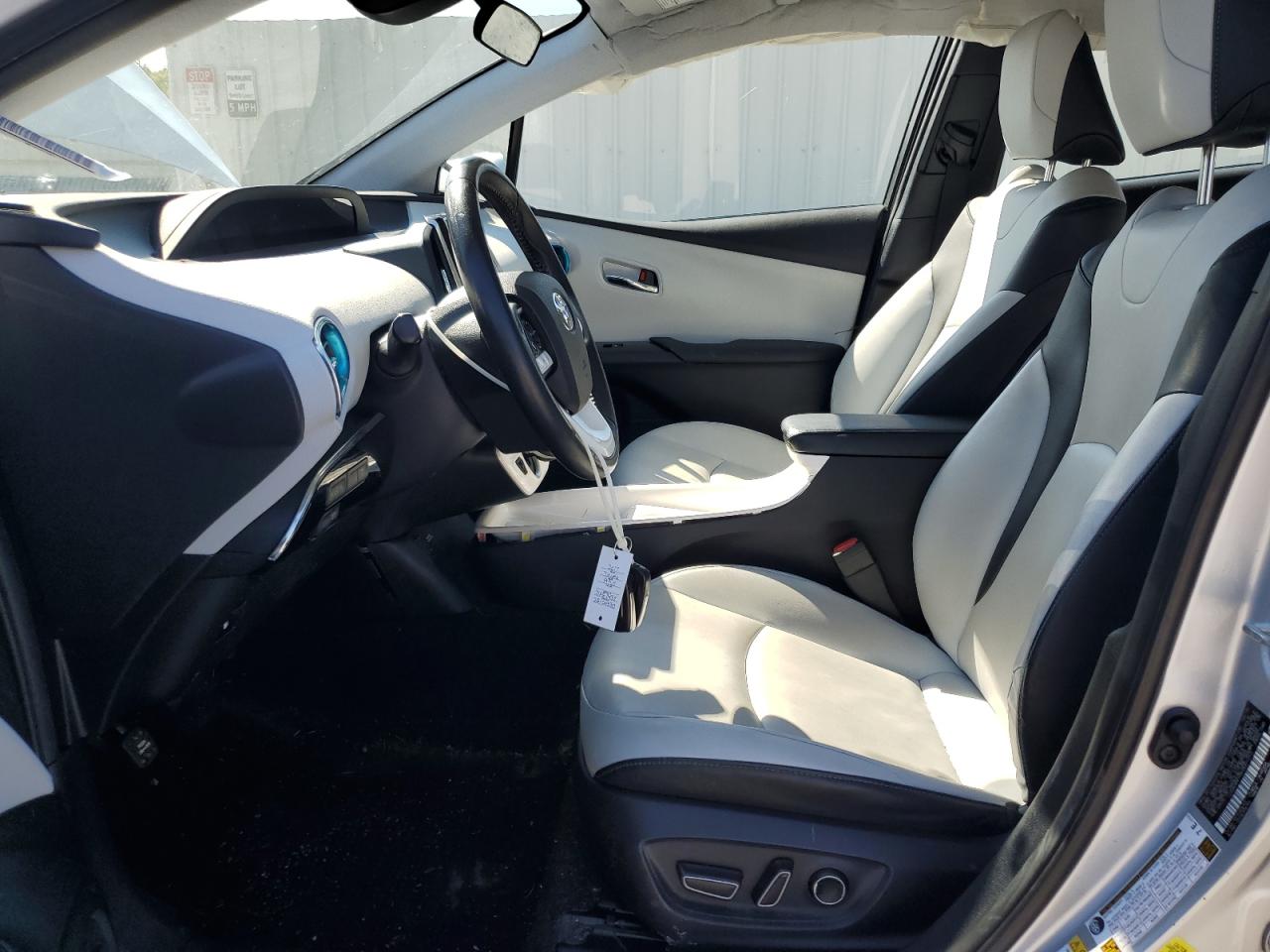 2017 Toyota Prius Prime VIN: JTDKARFP5H3001010 Lot: 84292675