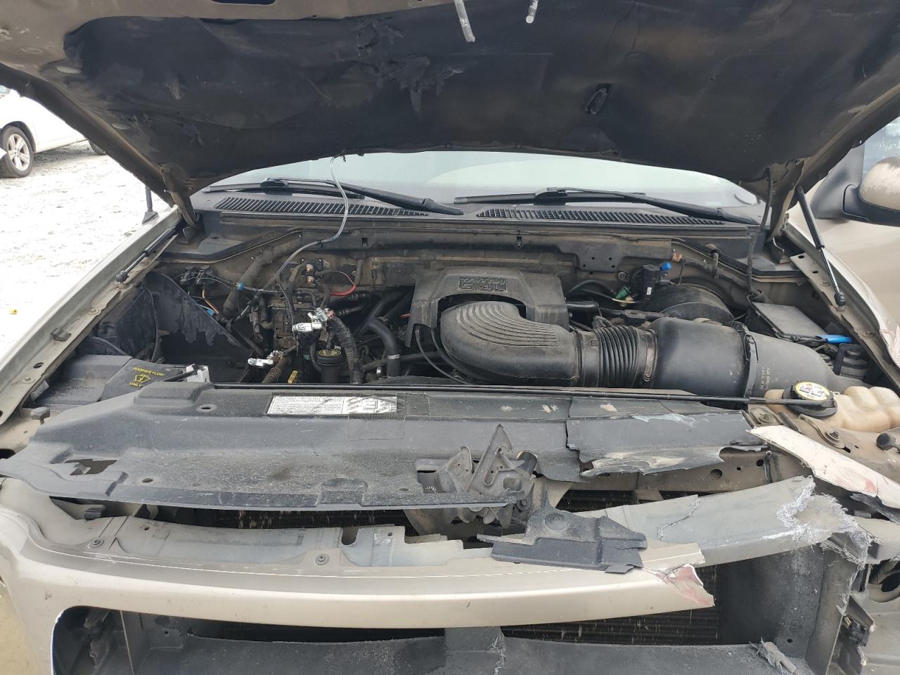 2002 Ford F150 VIN: 1FTRX18L42KB04604 Lot: 81893275