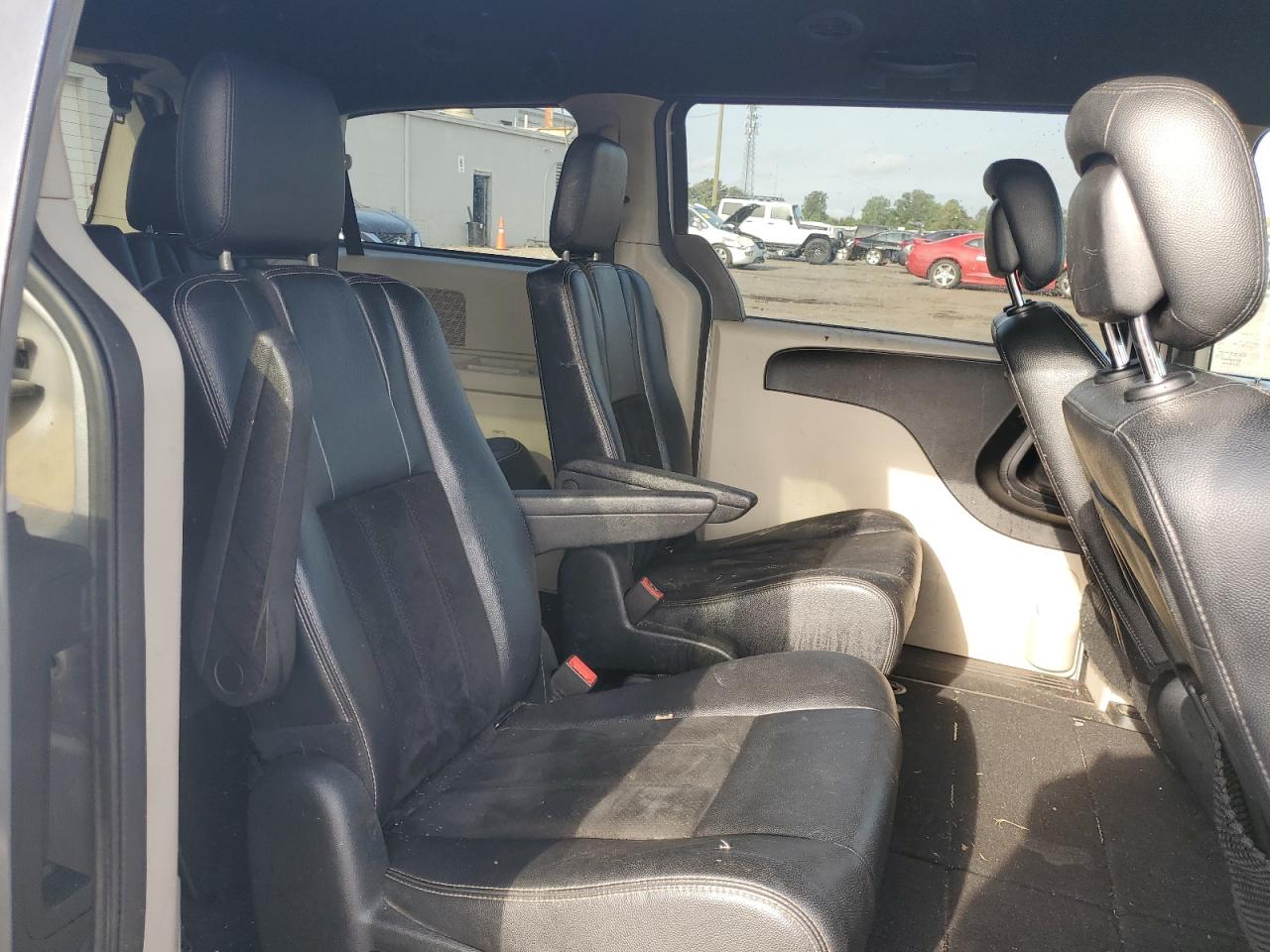 2018 Dodge Grand Caravan Sxt VIN: 2C4RDGCG6JR283590 Lot: 81123135