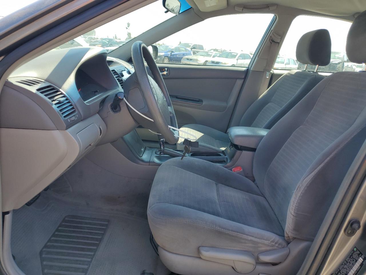 2005 Toyota Camry Le VIN: 4T1BE32K75U621063 Lot: 84640255