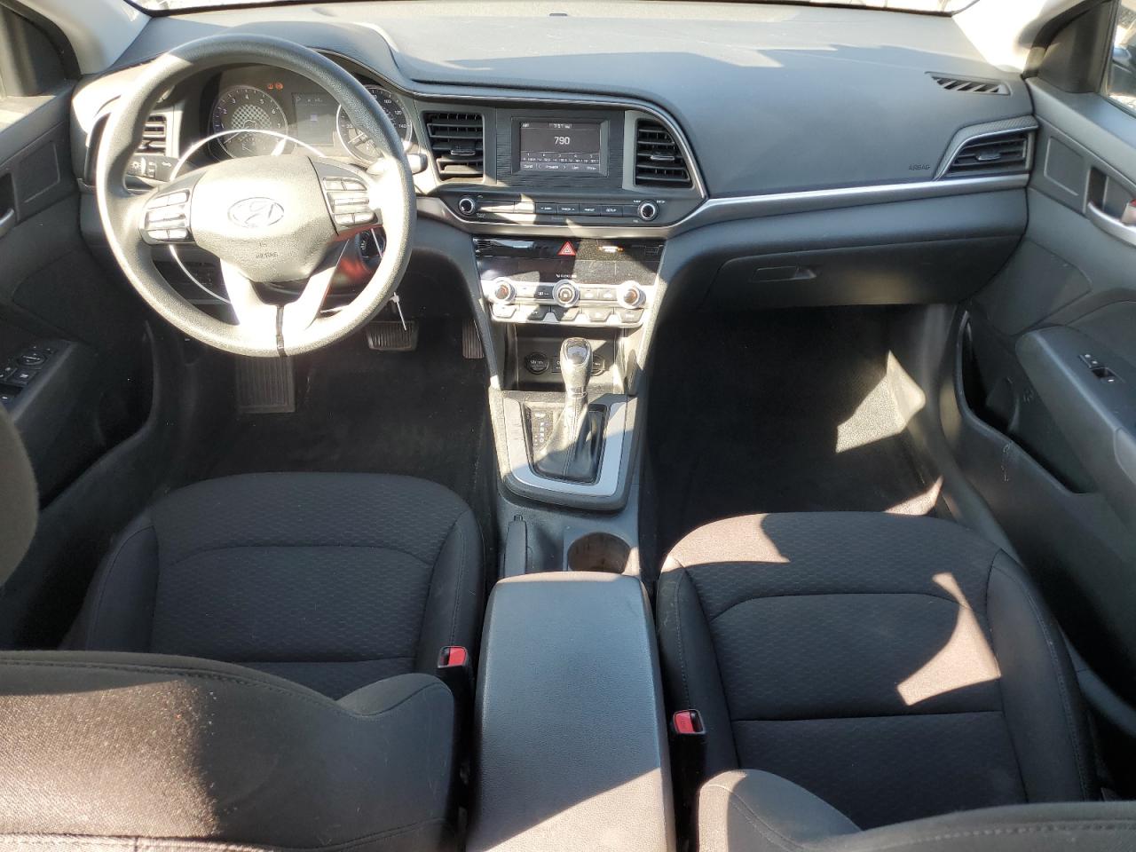 2020 Hyundai Elantra Se VIN: 5NPD74LF7LH518327 Lot: 81311875