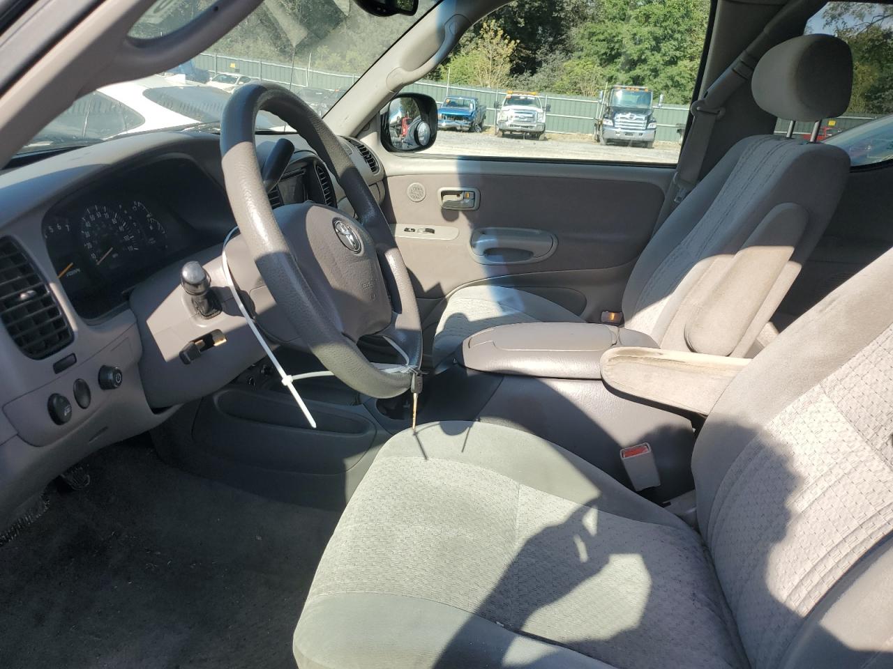 2004 Toyota Tundra Access Cab Sr5 VIN: 5TBRT34134S453530 Lot: 81878125