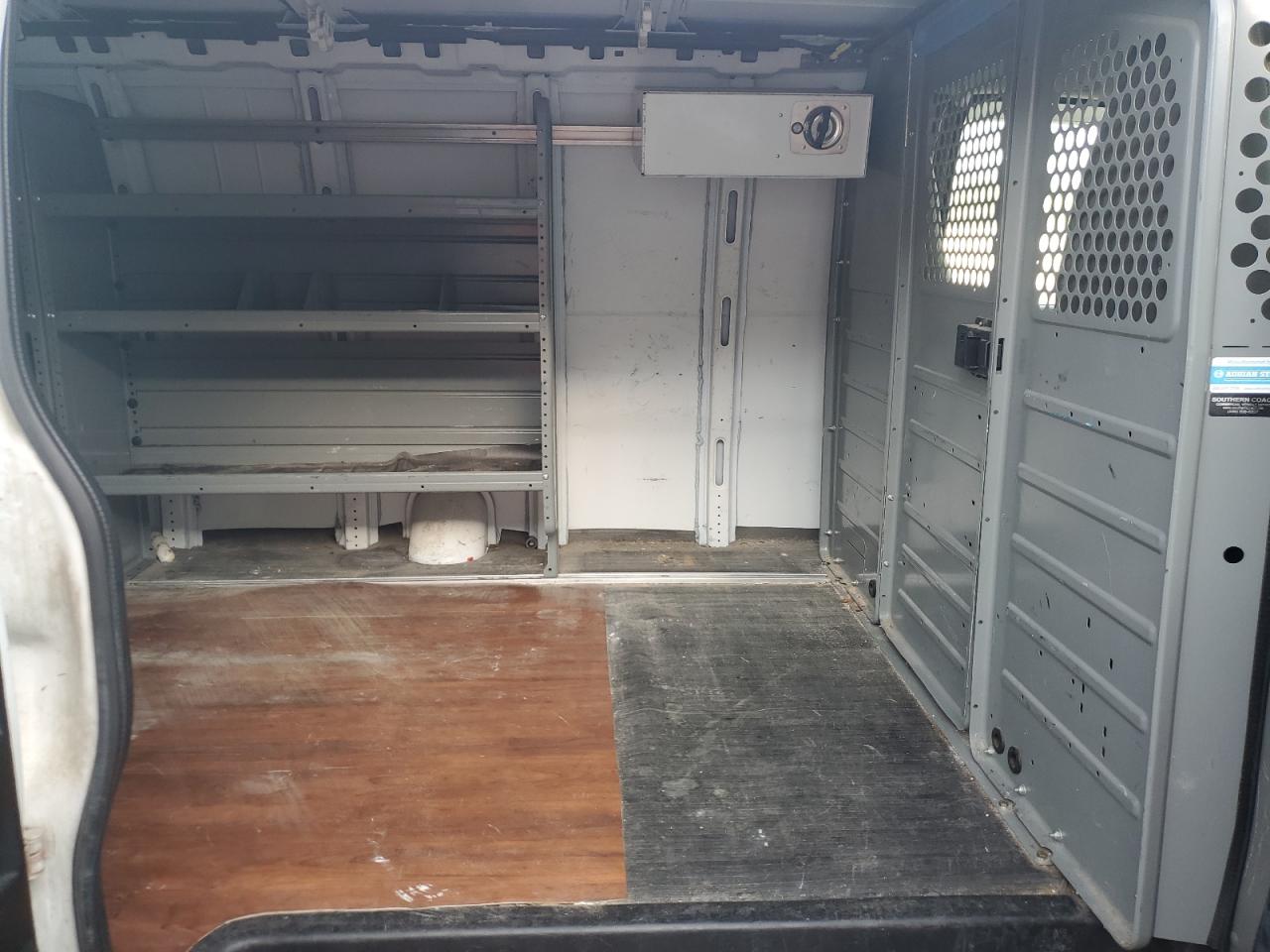 2016 Chevrolet Express G2500 VIN: 1GCWGBFF3G1186652 Lot: 82056615