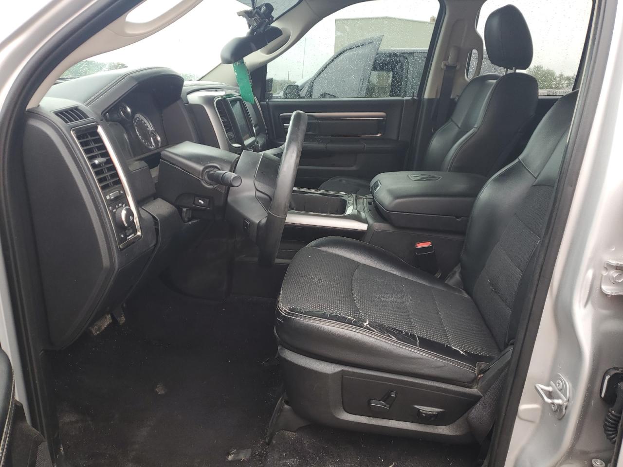 2016 Ram 1500 Sport VIN: 1C6RR6HT5GS360580 Lot: 82147695