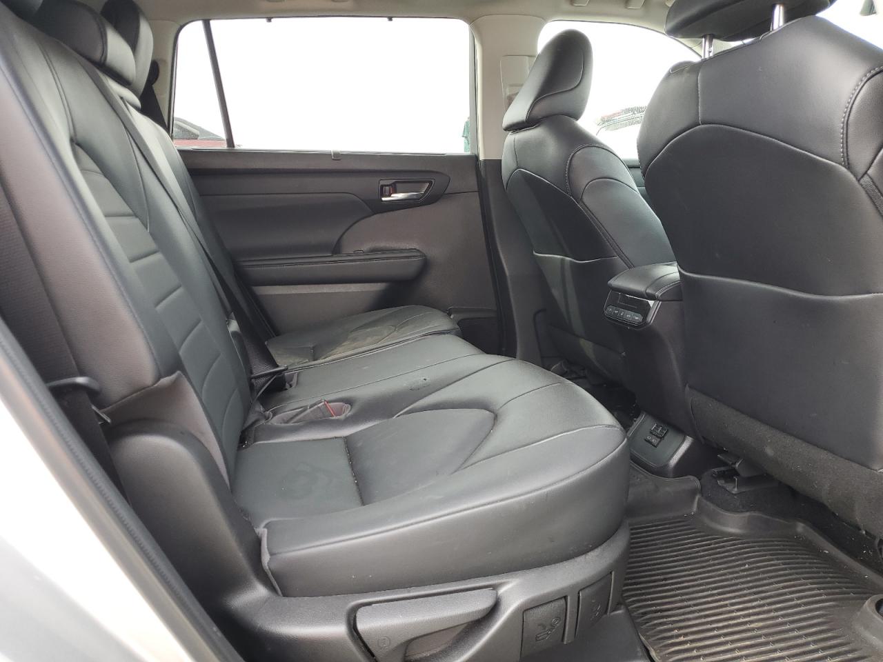 2022 Toyota Highlander Xle VIN: 5TDHZRAH6NS551359 Lot: 81415055