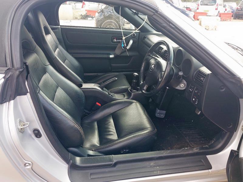 2004 TOYOTA MR2 ROADSTER VVTI 