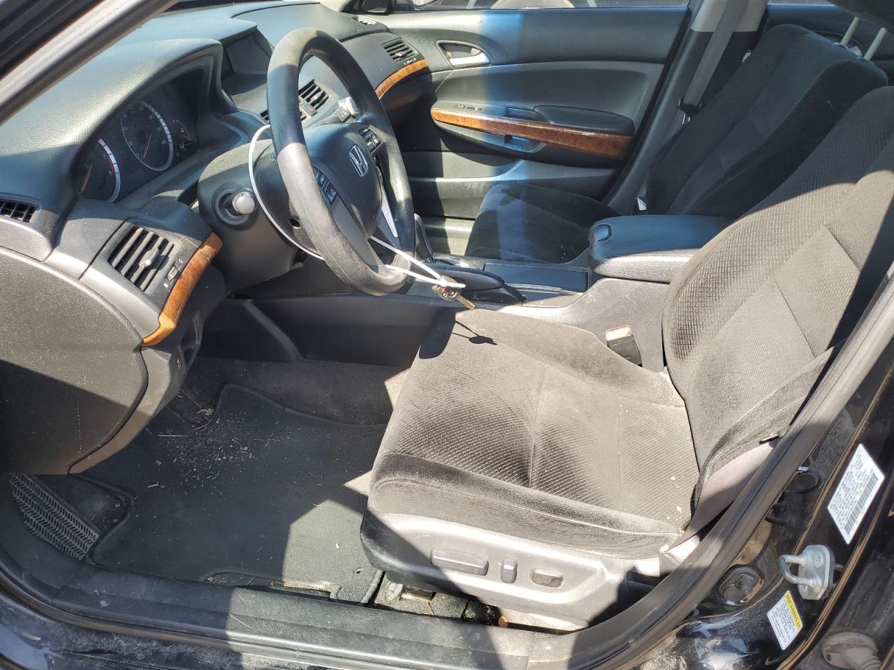 2011 Honda Accord Ex VIN: 1HGCP2F75BA067992 Lot: 71794735