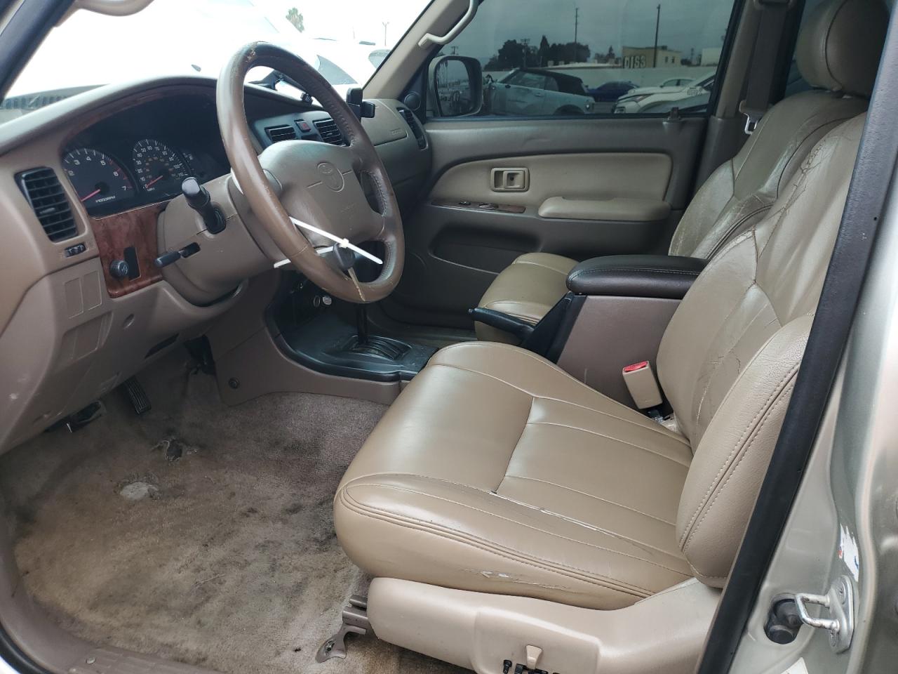 2000 Toyota 4Runner Limited VIN: JT3GN87R0Y0146031 Lot: 69860515