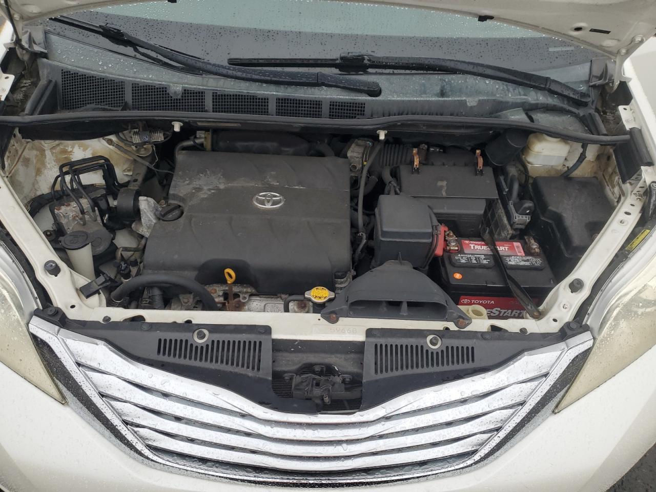 2011 Toyota Sienna Xle VIN: 5TDDK3DC3BS026660 Lot: 84225385