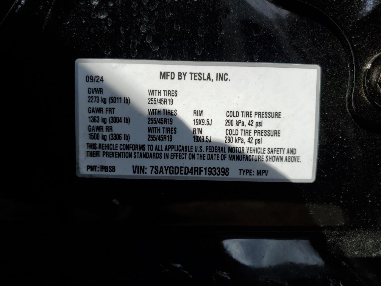 2024 Tesla Model Y VIN: 7SAYGDED4RF193398 Lot: 84454555