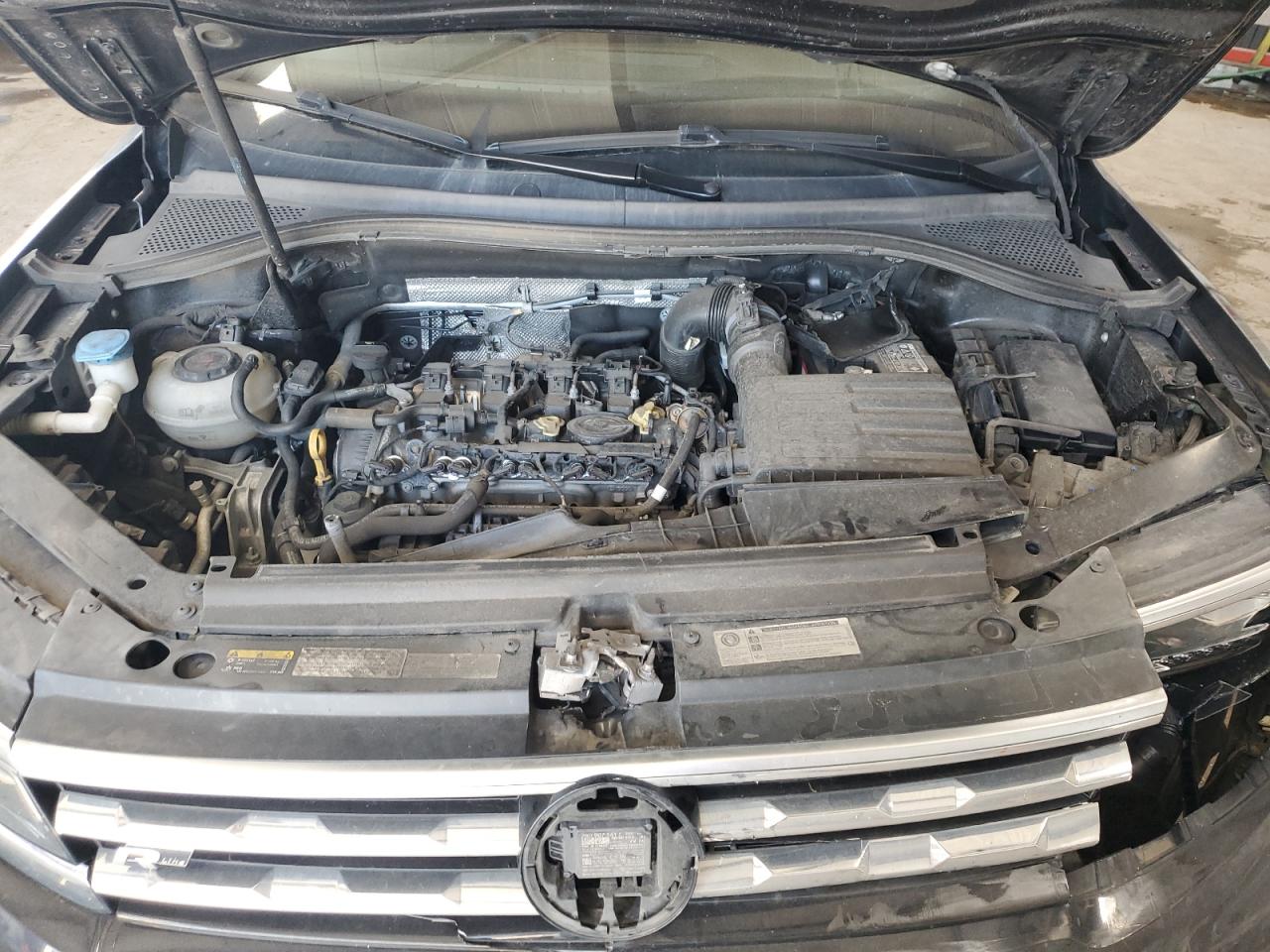 2020 Volkswagen Tiguan Sel Premium R-Line VIN: 3VV4B7AX3LM067419 Lot: 70813955