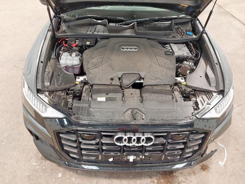 2021 AUDI Q8 SLN VOR 55 TFSI MHEV Q 