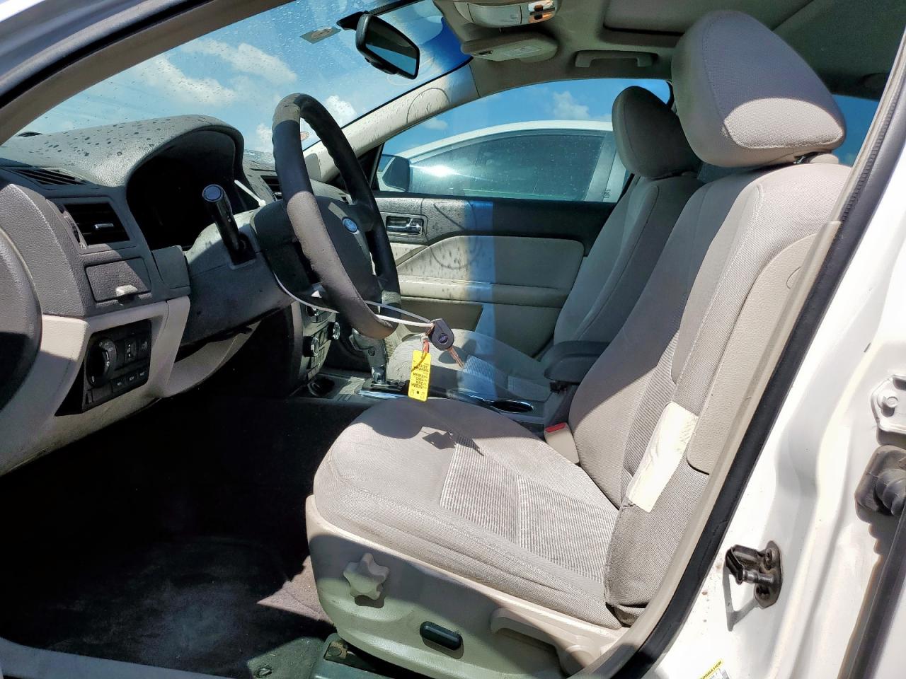 2010 Ford Fusion Se VIN: 3FAHP0HA2AR123656 Lot: 81473955