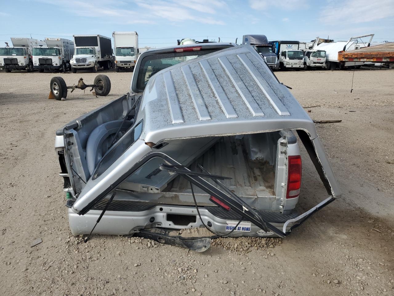 2002 Ford F150 VIN: 1FTRX17252NB07504 Lot: 80520035