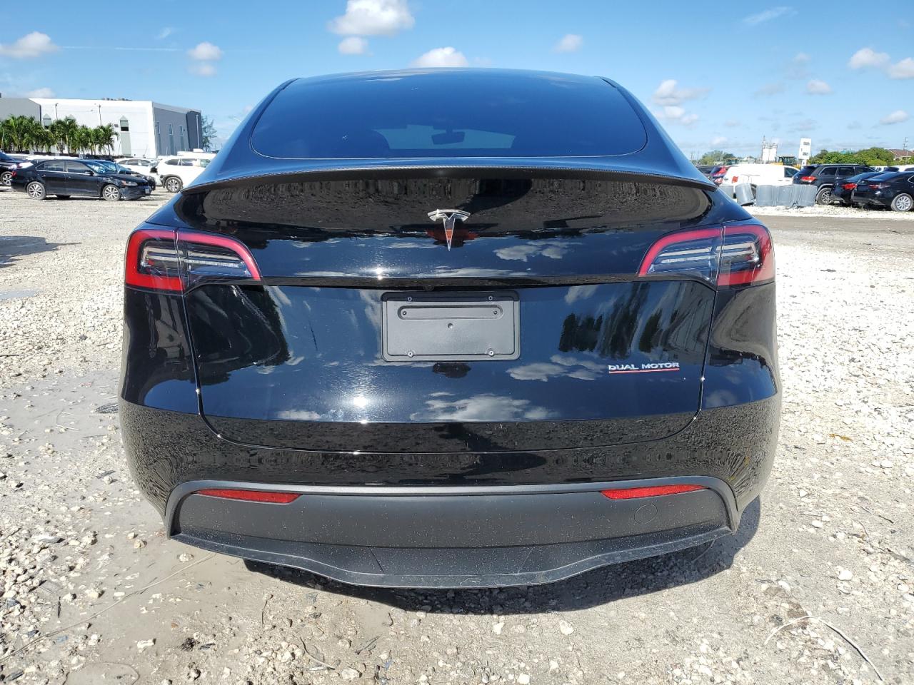 2023 Tesla Model Y VIN: 7SAYGDEF0PF660573 Lot: 80920165