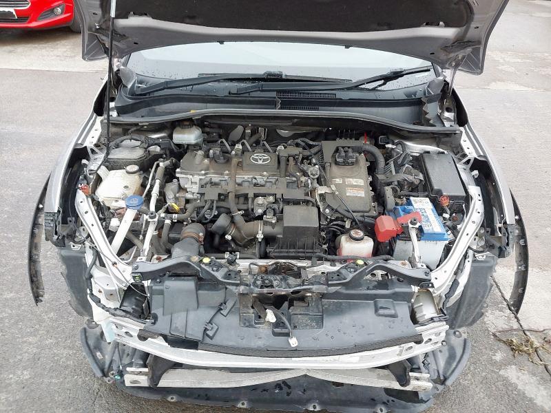 2018 TOYOTA C-HR EXCEL HEV CVT 