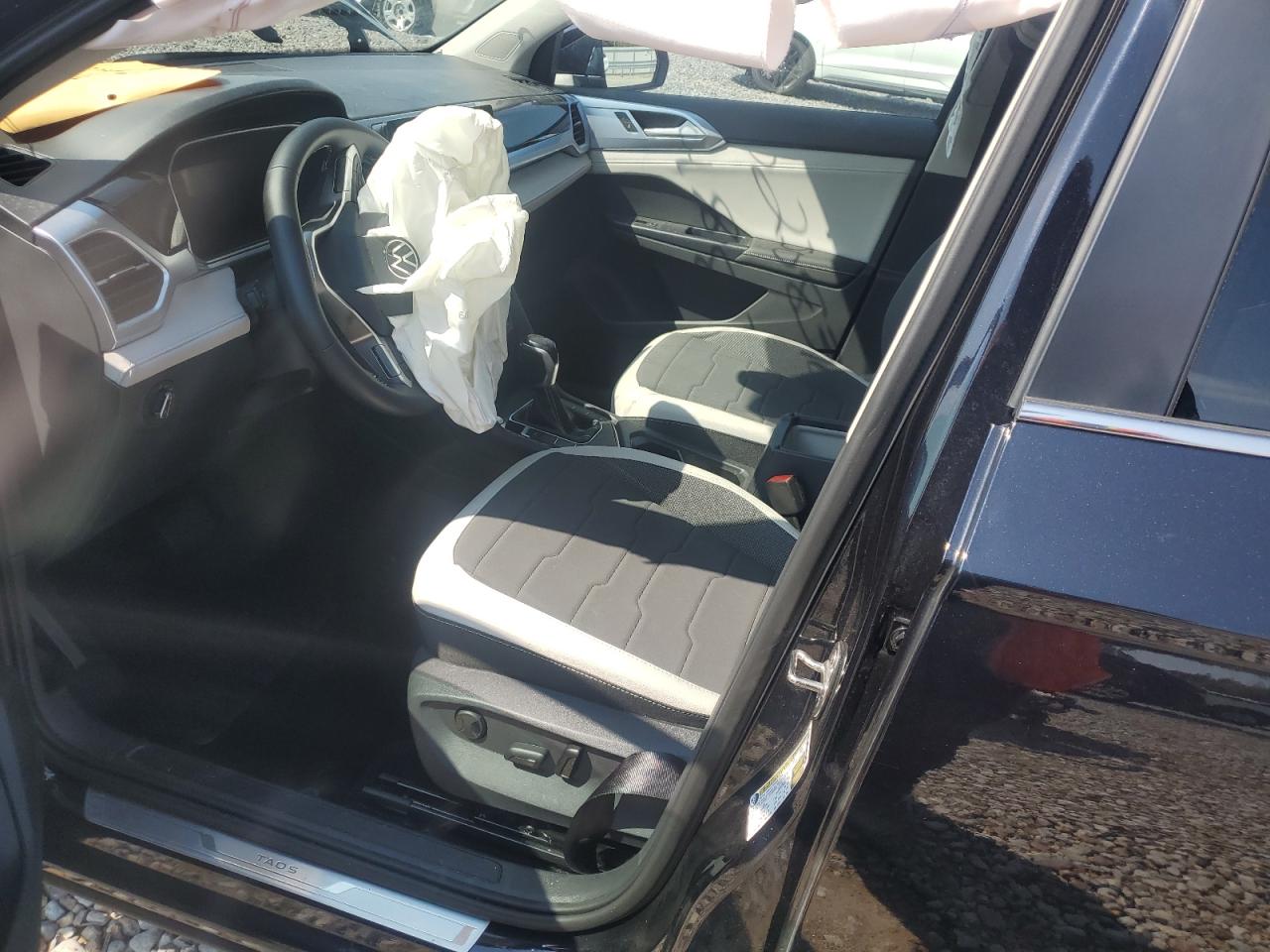 2025 Volkswagen Taos Se VIN: 3VVEC7B2XSM048787 Lot: 71936375