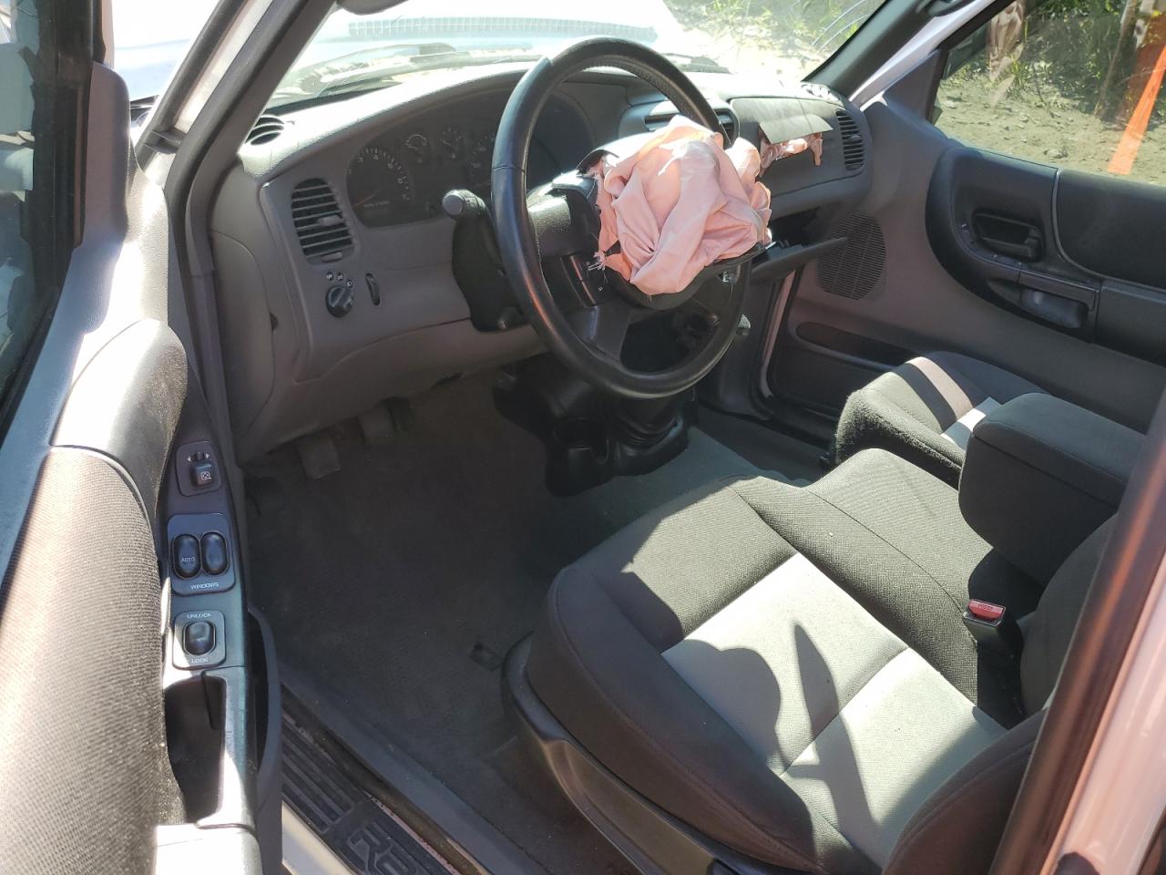 2004 Ford Ranger Super Cab VIN: 1FTZR45E24PA85901 Lot: 81211965