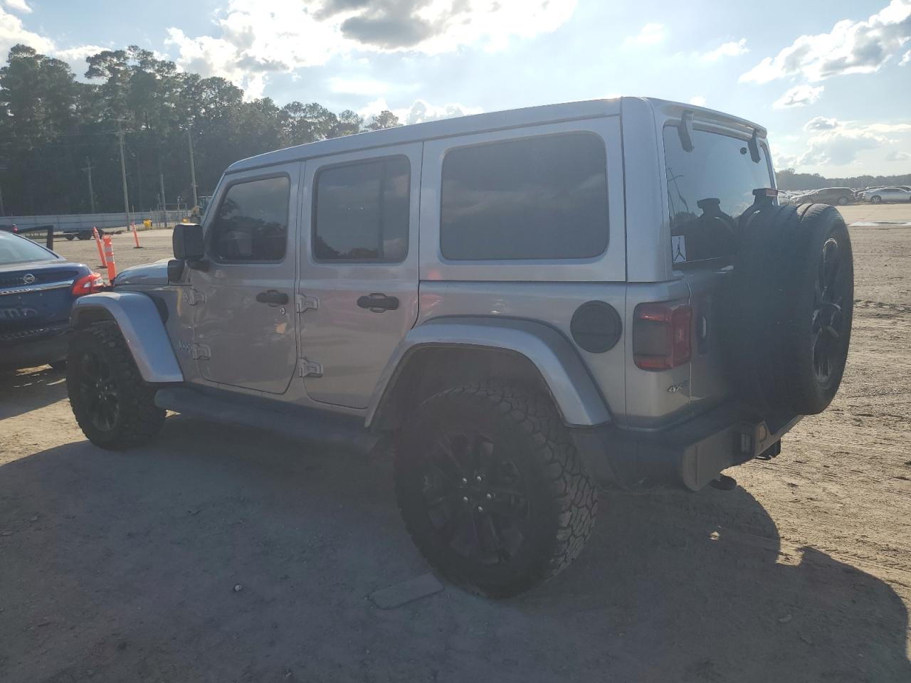 2021 Jeep Wrangler Unlimited Sahara 4Xe silver null hybrid 1C4JJXP69MW700977 photo #3