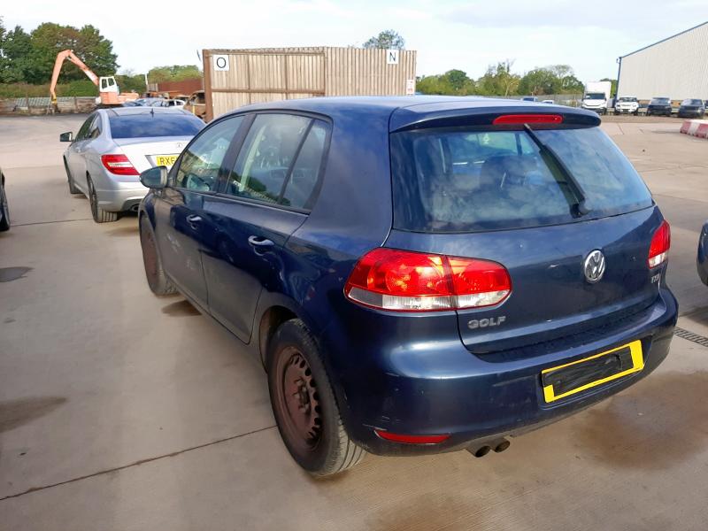 2010 VOLKSWAGEN GOLF S TSI 
