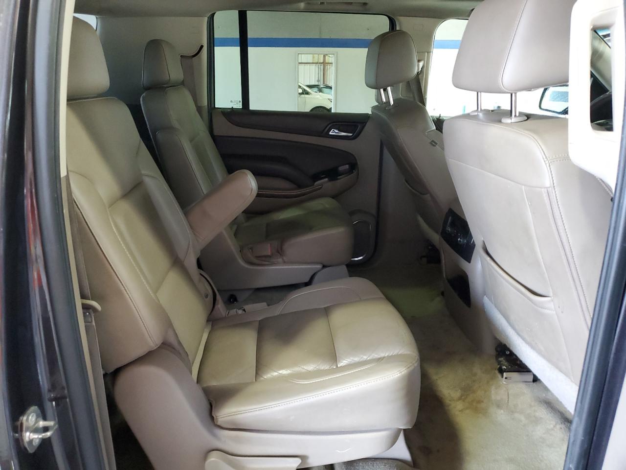 2016 Chevrolet Suburban K1500 Lt VIN: 1GNSKHKC5GR147050 Lot: 81402405