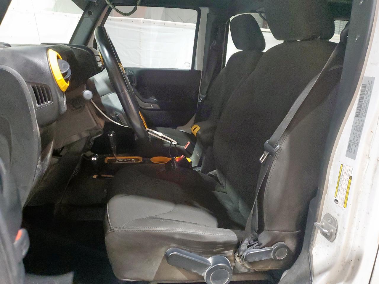 2016 Jeep Wrangler Unlimited Sport VIN: 1C4BJWDG2GL290699 Lot: 69774725