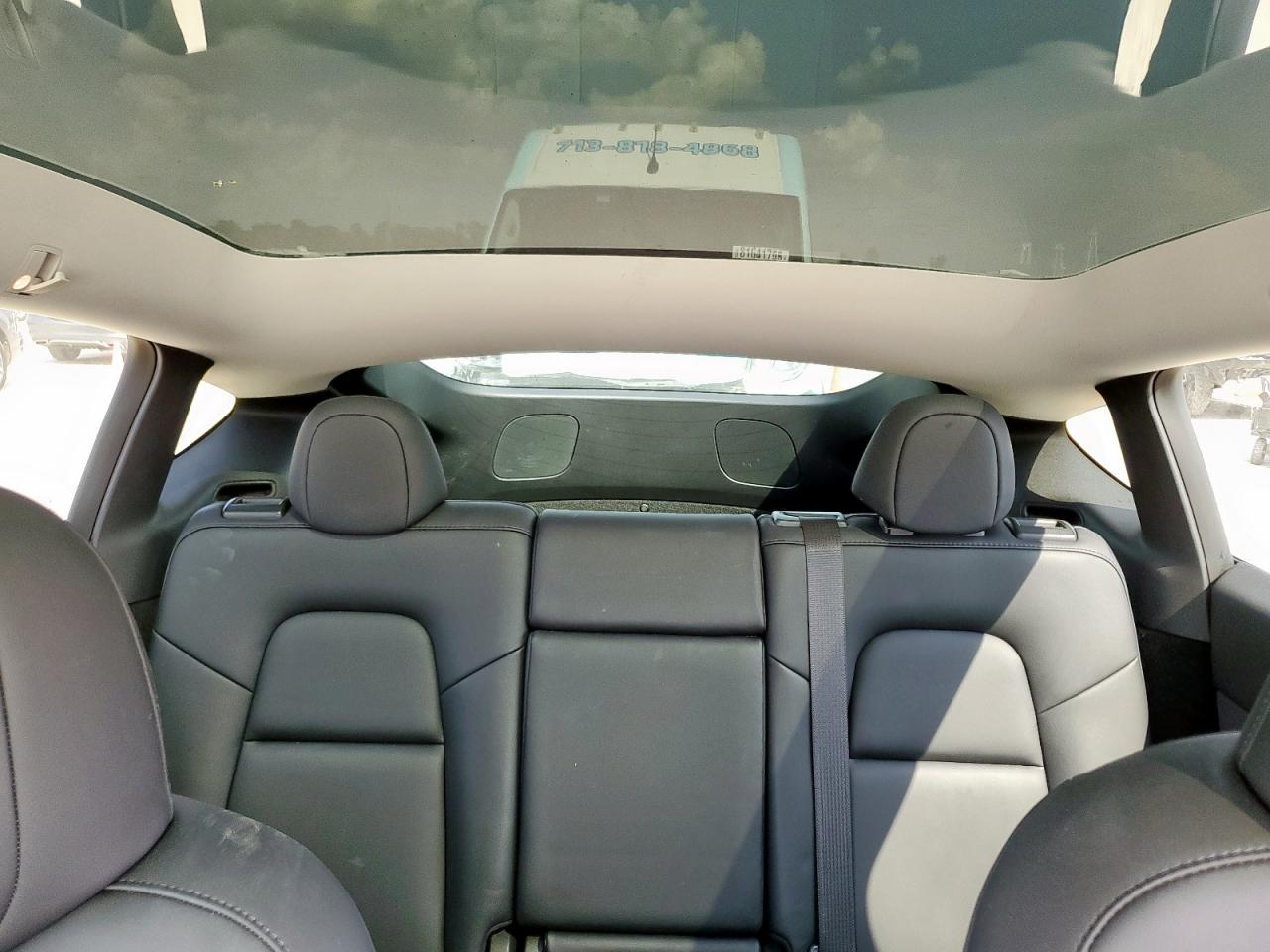 2022 Tesla Model Y VIN: 7SAYGDEE9NA019357 Lot: 81421485